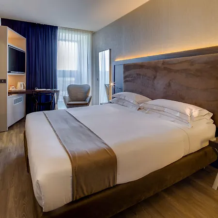 Hotel Western Farnese Parme