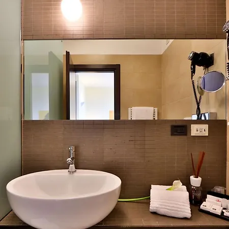 Western Farnese Hotel 4*