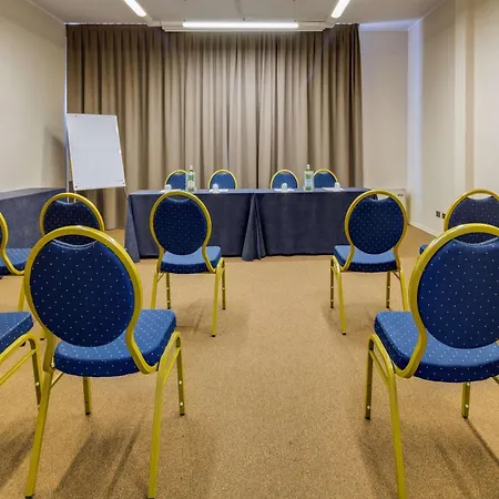 Hotell Western Farnese Parma