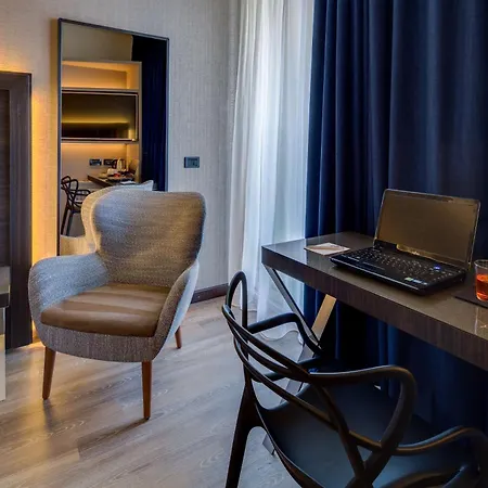 Western Farnese 4* Parme