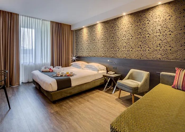 Western Farnese 4* Парма