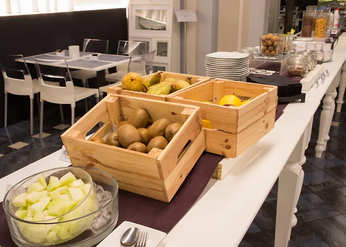 Отель Western Farnese 4*