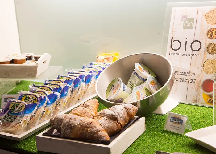 Western Farnese Отель 4*