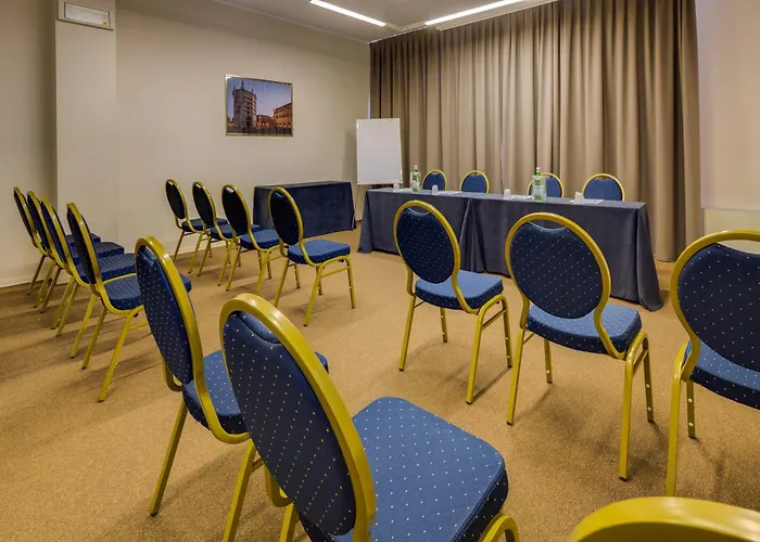 Western Farnese Парма