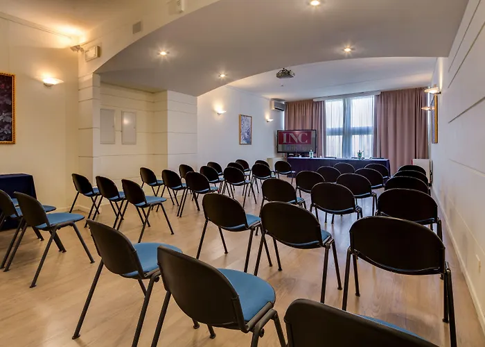 Western Farnese Парма